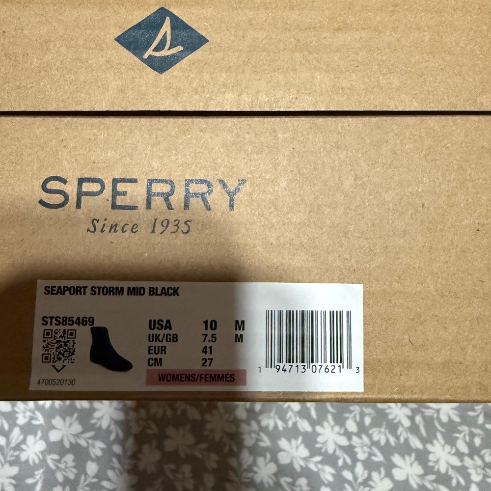 Sperry Seaport Storm Mid Black Size 10